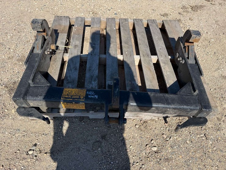 cat-iii-3-point-quick-hitch-image-3