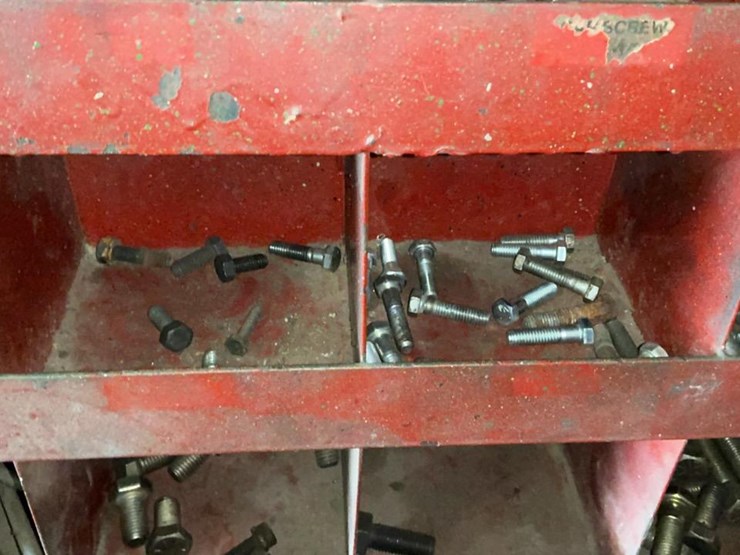 #120-•-coarse-thread-bolts-rack-and-contents-image-29