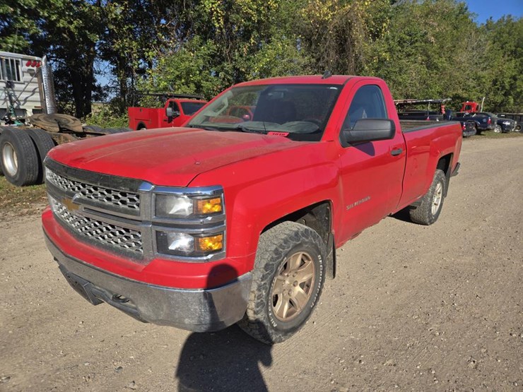 2014-chevrolet-silverado-1500-image-1