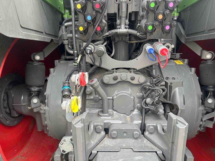 2022-fendt-1050-vario-image-10
