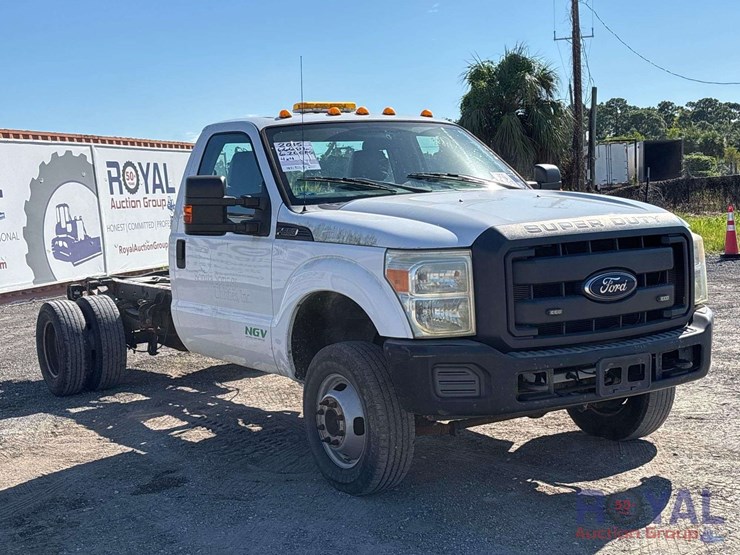 2015-ford-f350-image-2