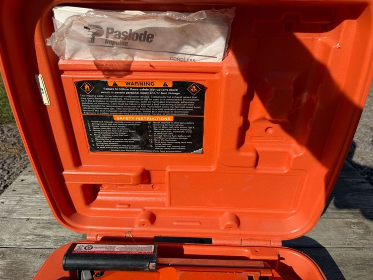 paslode-cordless-framing-nailer-image-3
