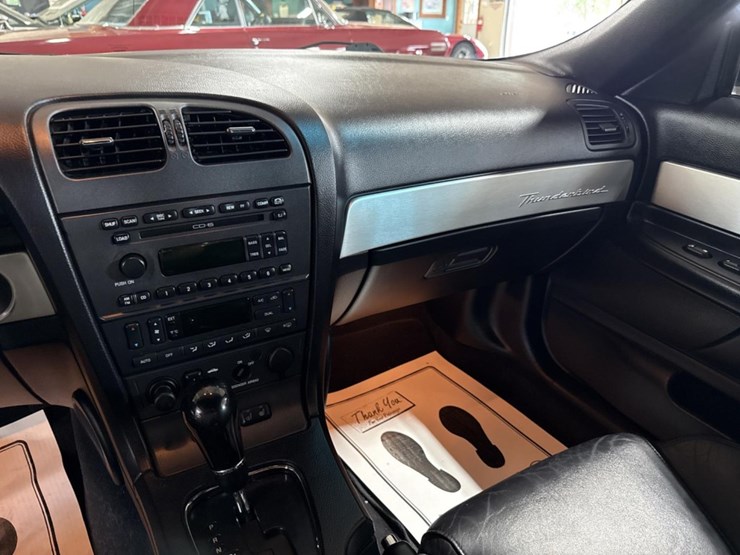 #1392-•-2003-ford-thunderbird-convertible-car-image-46