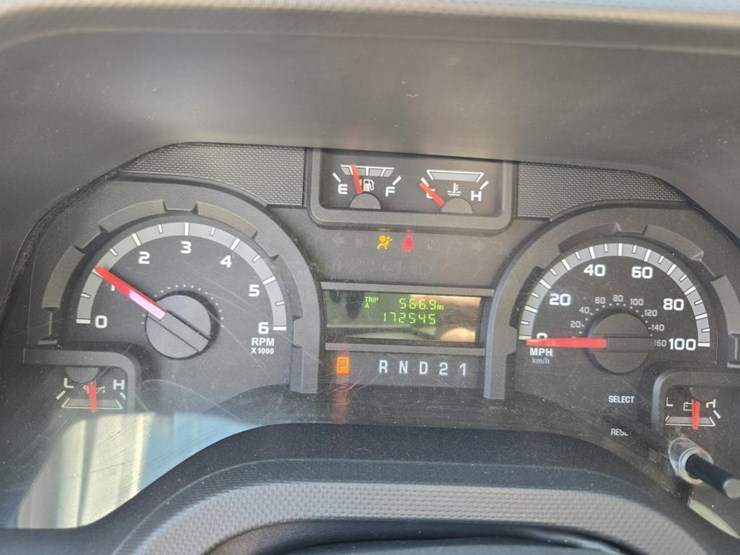2013-ford-cargo-image-42
