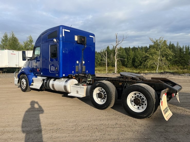 2020-kenworth-t680-image-3