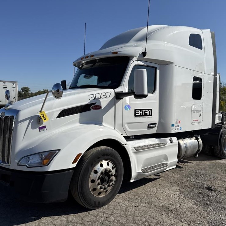2022 PETERBILT 579