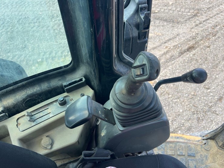 2014-caterpillar-303.5e-cr-image-33