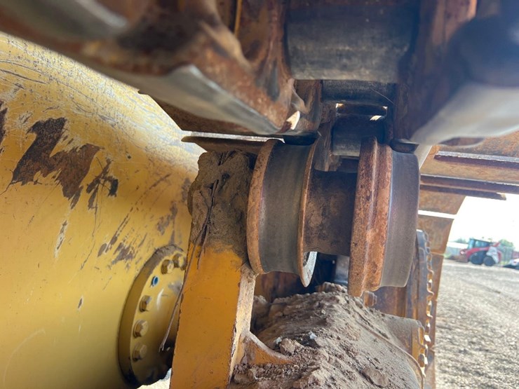 2019-caterpillar-d6k2-lgp-image-26