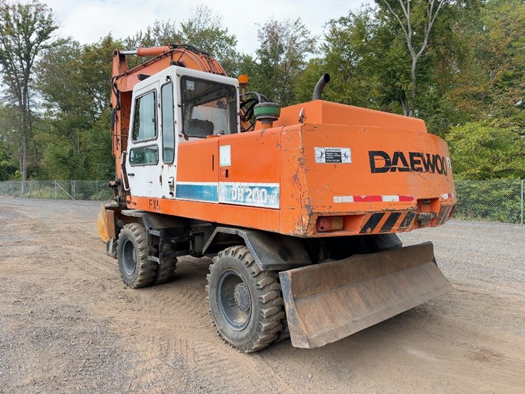 1995-daewoo-dh200w-image-3
