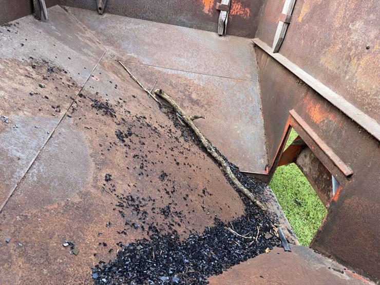 gravity-box,-approx-150-bu,-on-mn-jumbo-10-gear,-15”-tires,-*must-be-removed-in-10-days-after-auctio-image-11
