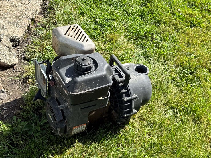 2”-transfer-pump-with-gas-engine,-*gas-tank-leaks-image-3