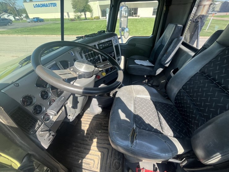 #1247-•-2015-mack-cxu612-day-cab-truck-tractor-image-113