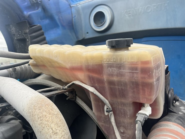 2020-kenworth-t680-image-48