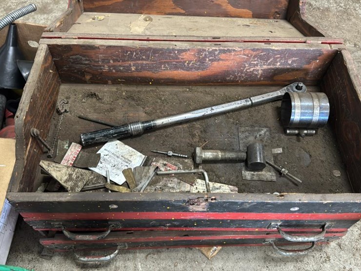 #145-•-wooden-tool-chest,-&-more-image-2