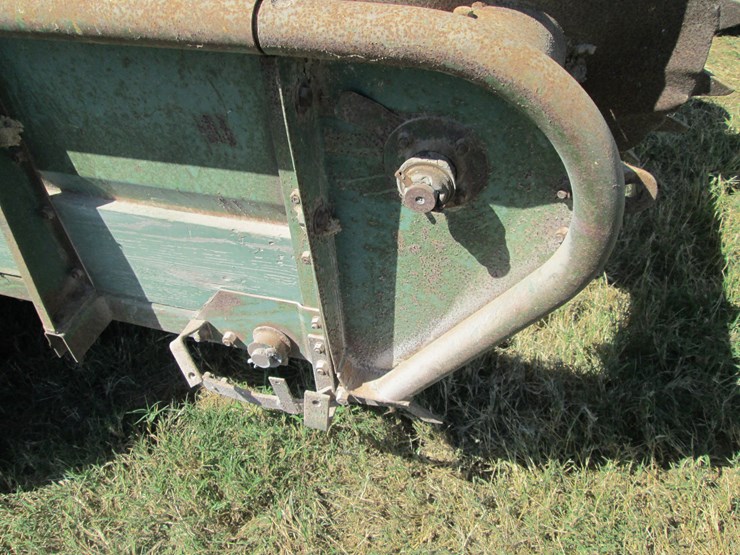 john-deere-33-image-6
