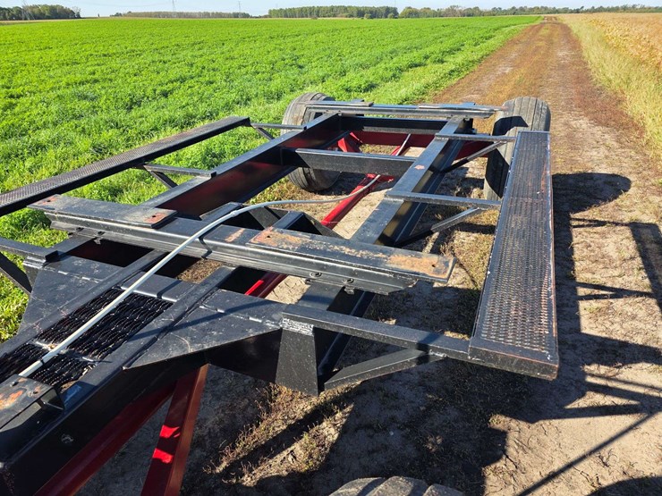 anhydrous-running-gear,-extendable-hitch,-rear-brakes,-21.5l-16.1-tires,-rear-lights-image-6