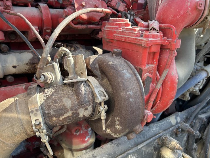 2012-peterbilt-389-image-39