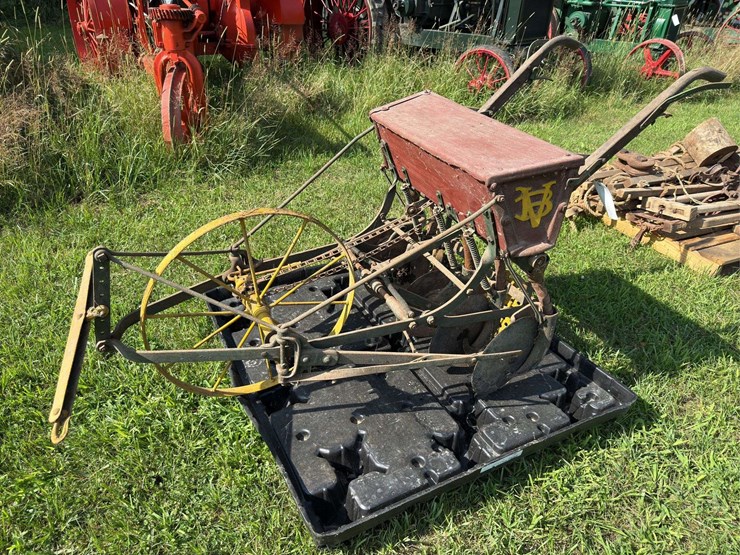 van-brunt-horse-drawn-grain-drill-image-1