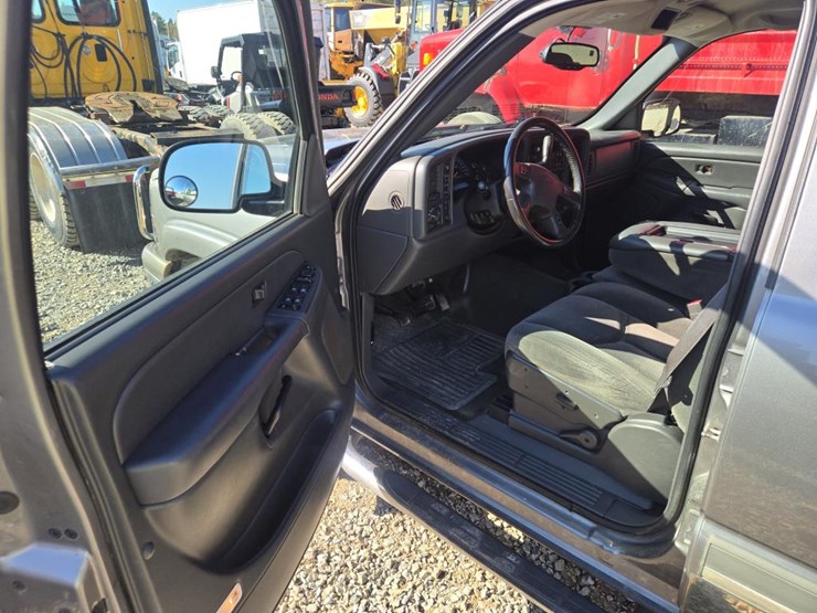 2007-chevrolet-silverado-image-29