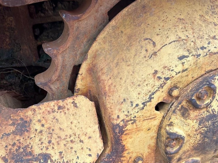 caterpillar-d4d-image-32