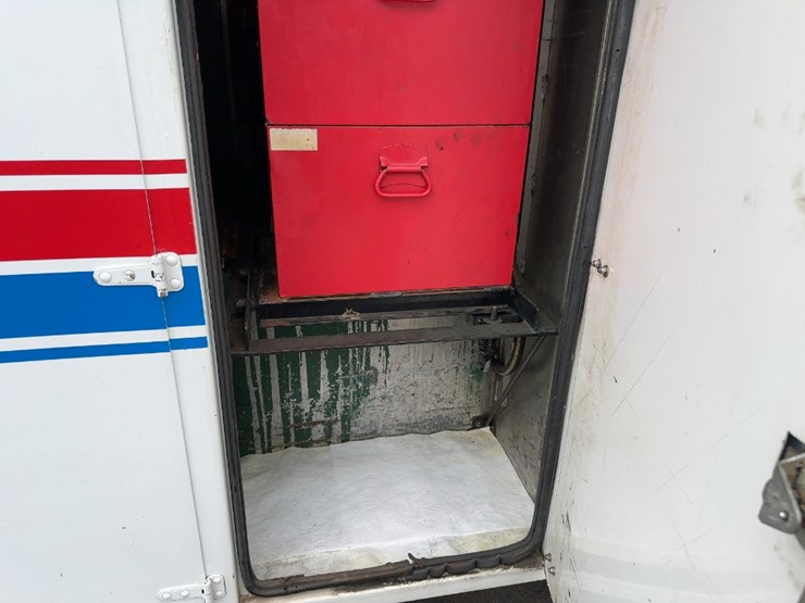 2002-international-durastar-4300-image-23