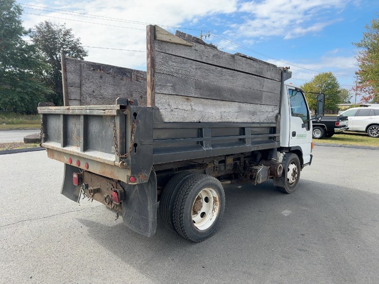 2003-isuzu-npr-image-5