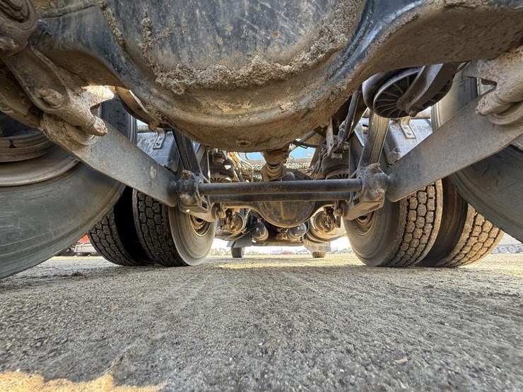 2015-kenworth-t800-image-59