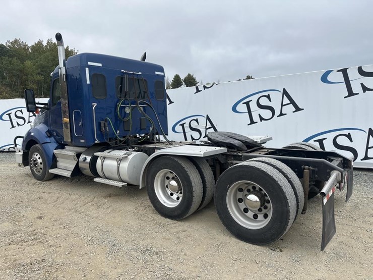 2018-kenworth-t680-image-3