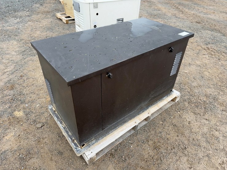 generac-0044563-12kw-generator-image-4