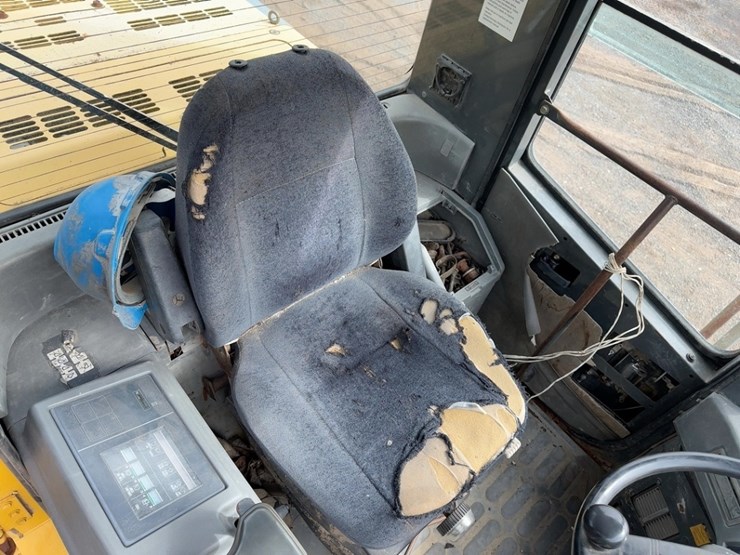 1999-komatsu-wa380-3mc-image-21