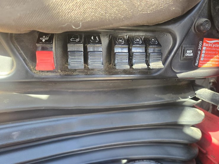 2016-volvo-10-image-45