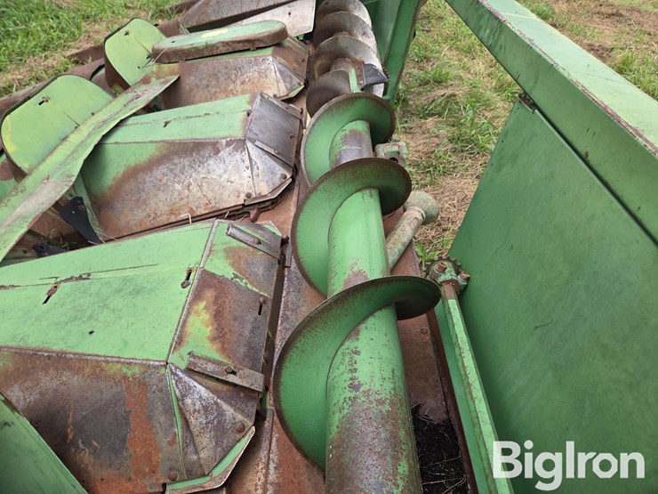 john-deere-444-image-12