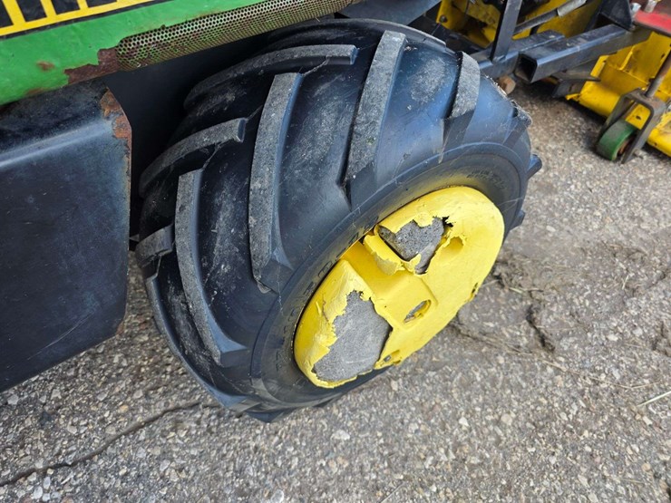 john-deere-f935-image-32
