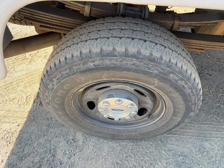2012-ford-f350-xl-image-9