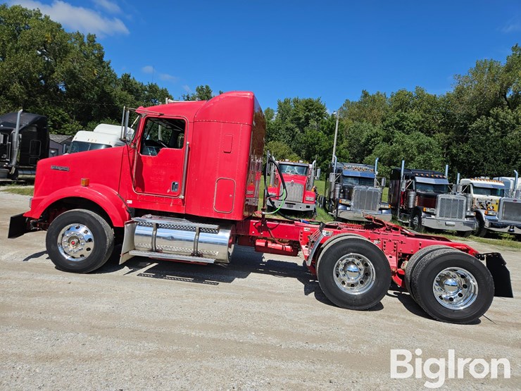 2012-kenworth-t800-image-8