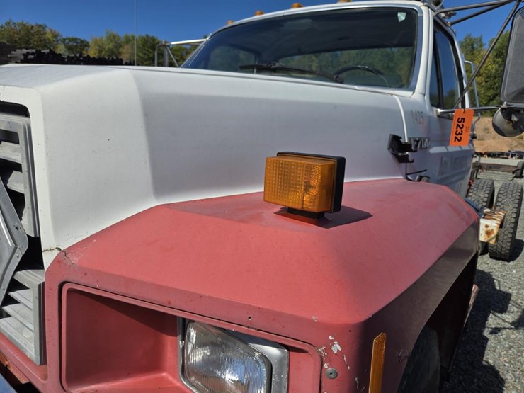 1994-ford-f700-image-13
