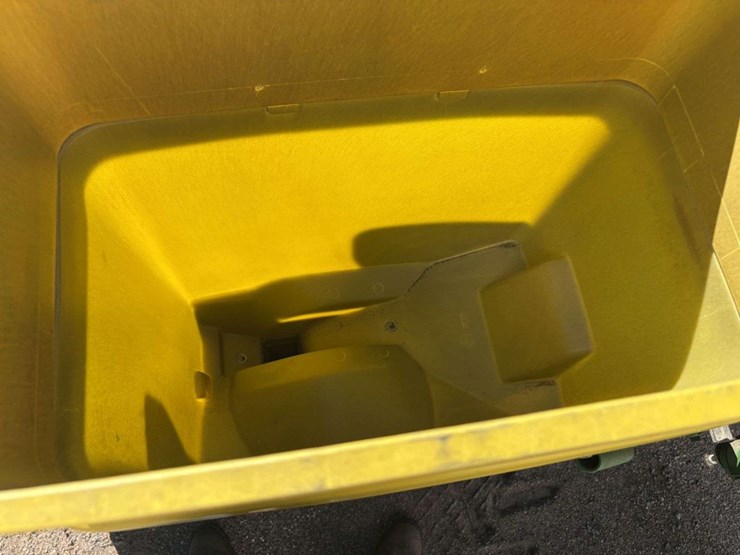 john-deere-7200-image-17