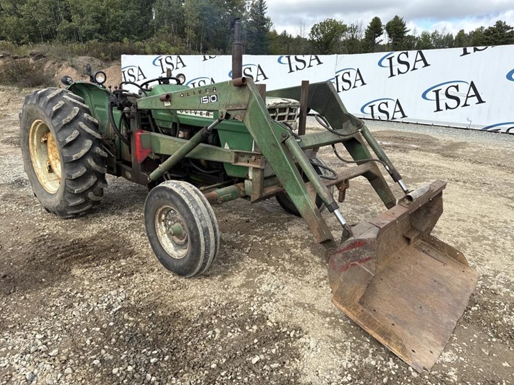#5217-•-oliver-tractor-w/-loader-image-7