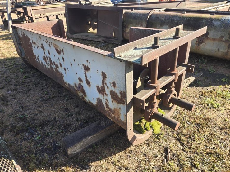 #2782-•-approx-3’x8’-auger-image-5