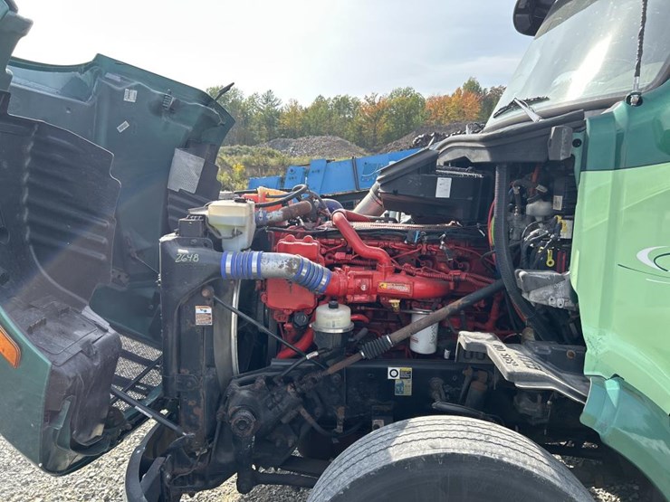 2015-peterbilt-579-image-37