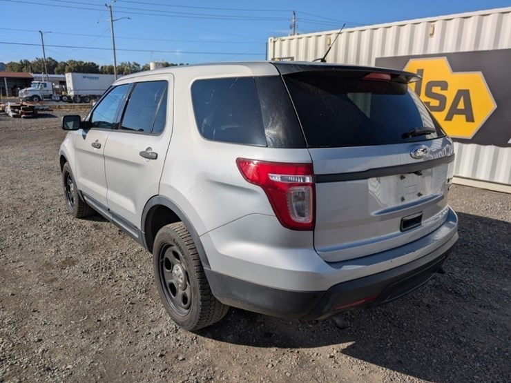 2014-ford-explorer-image-6