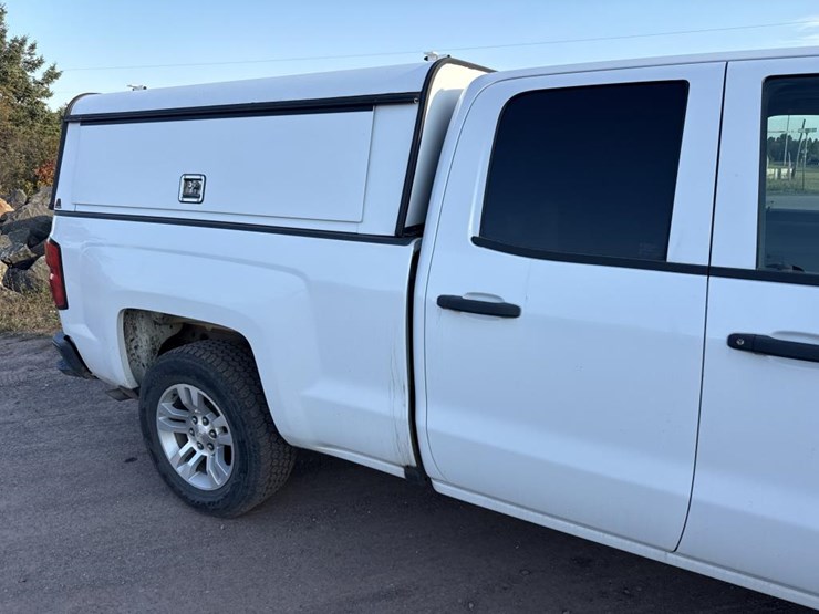 2019-chevrolet-1500-image-18