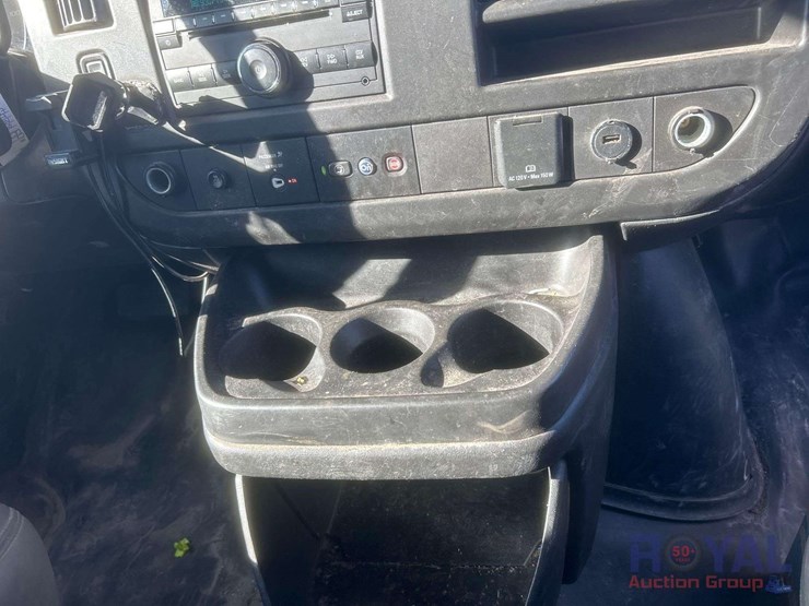2019-chevrolet-express-2500-image-29
