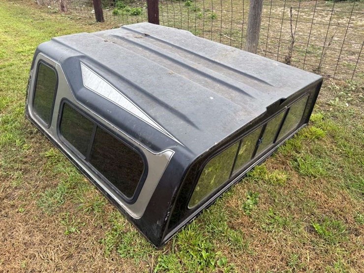 century-fiberglass-pickup-topper,-83”-long-x-72”-wide-image-1