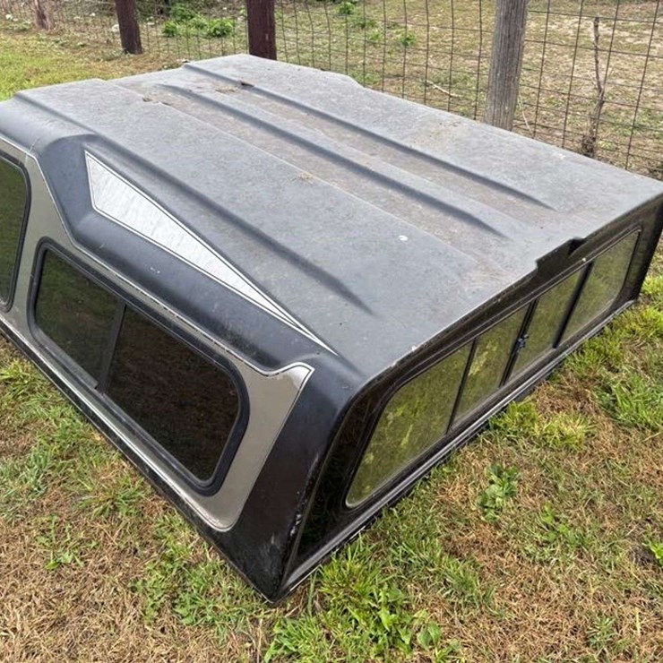 Century Fiberglass Pickup Topper, 83” Long x 72” Wide