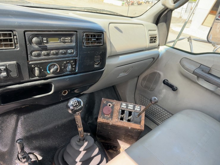 2003-ford-f650xl-image-21