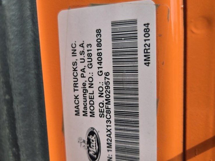 2015-mack-granite-gu813-image-121