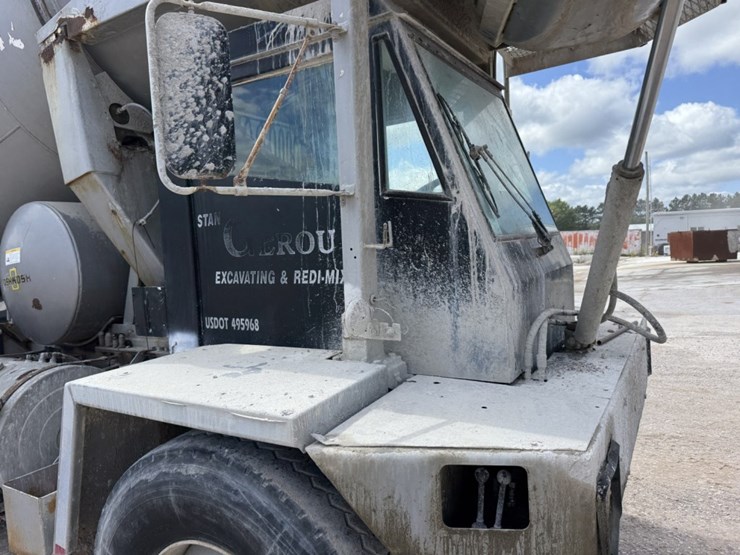 #1553-•-1991-oshkosh-mixer-truck-image-12