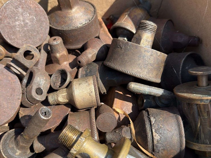 grease-cup-assortment-image-3