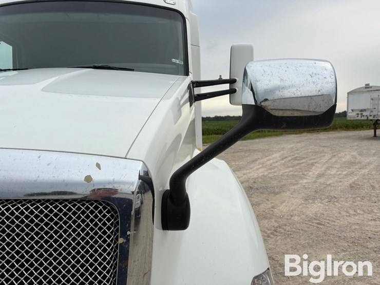 2021-kenworth-t680-image-14